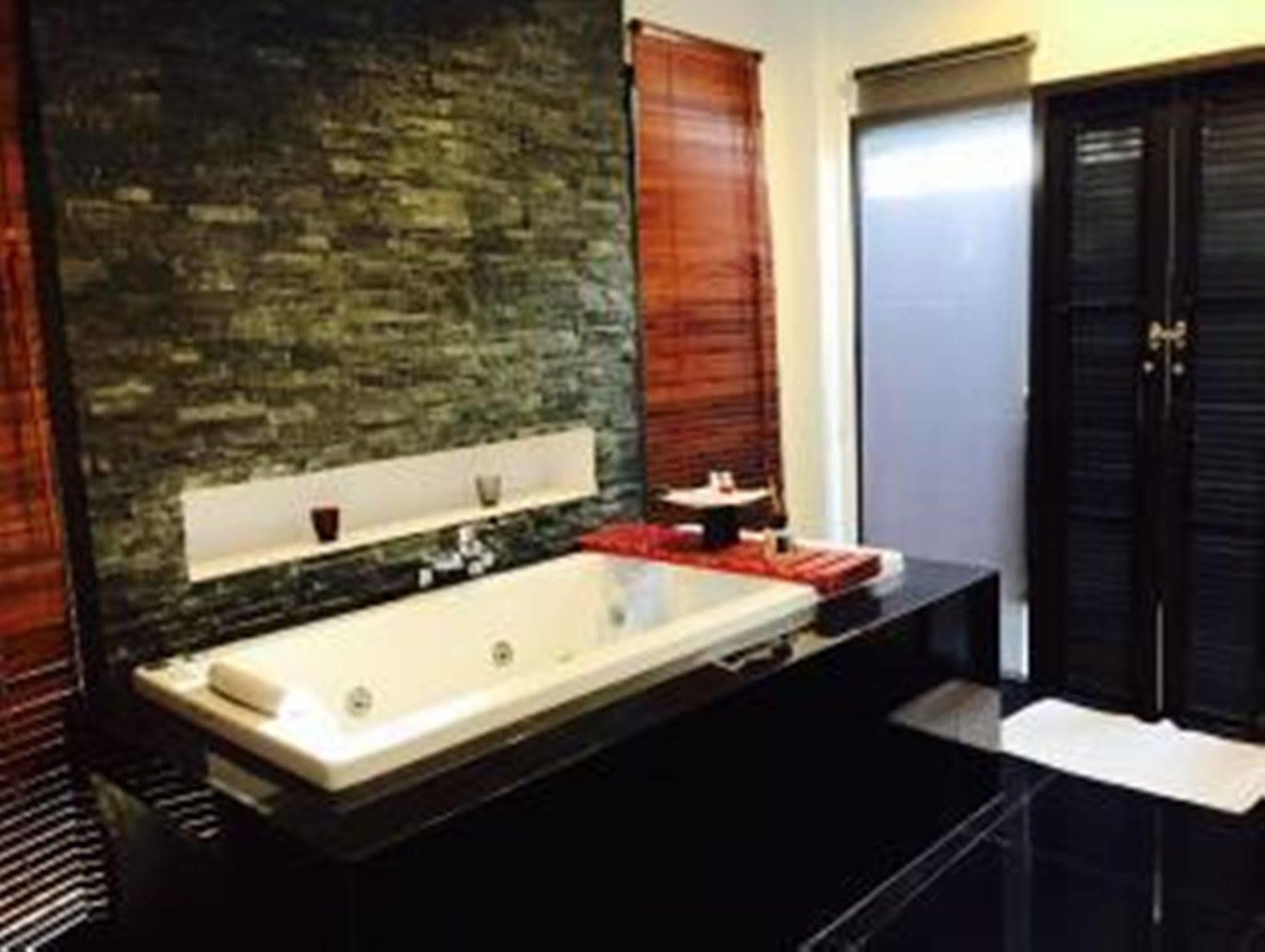 Ashcarya Boutique Resort Ban Bo  Exterior foto